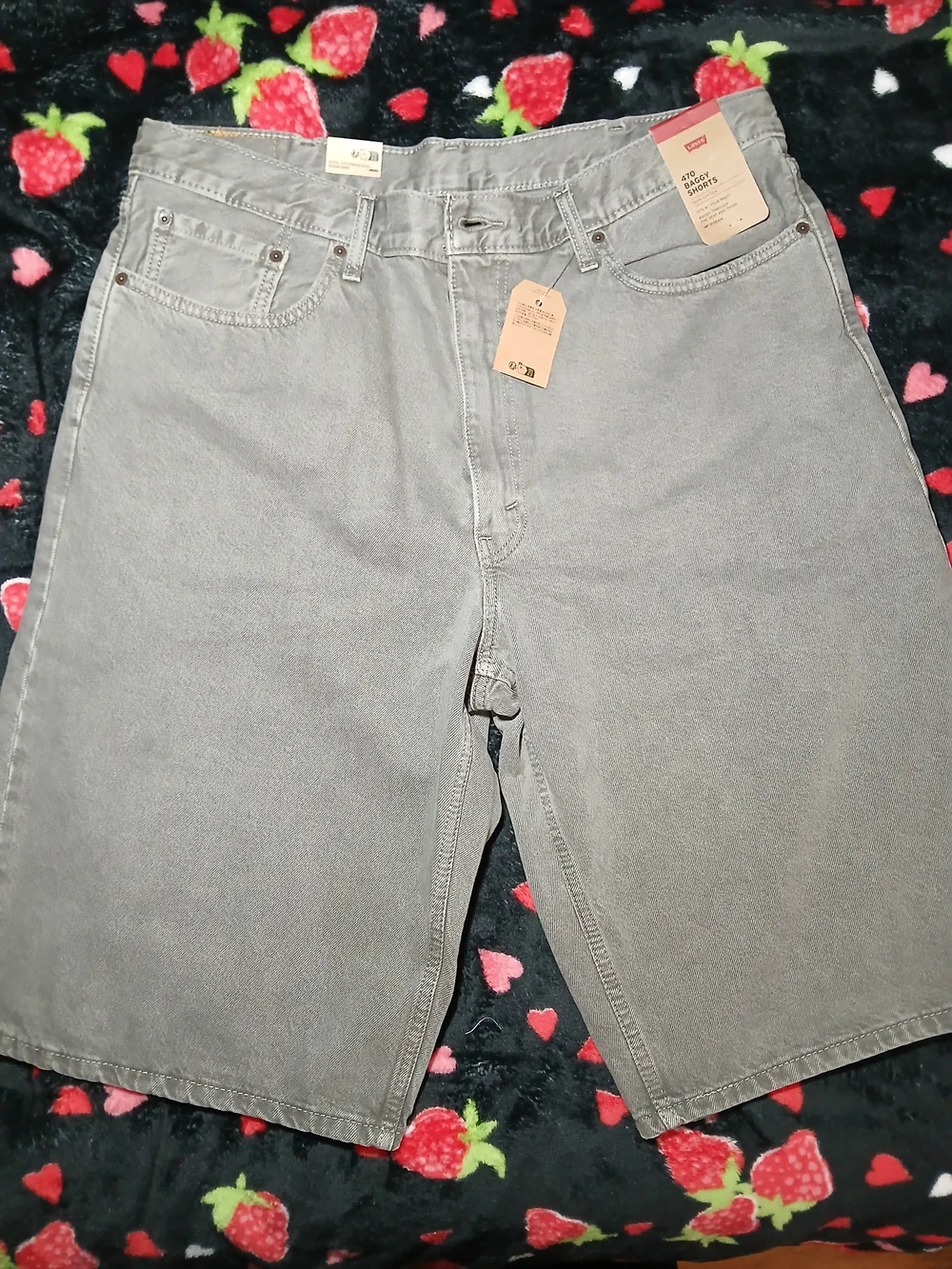 Classic Levi's Men's 470 Baggy  Gray Casual Denim Shorts. #Levishorts